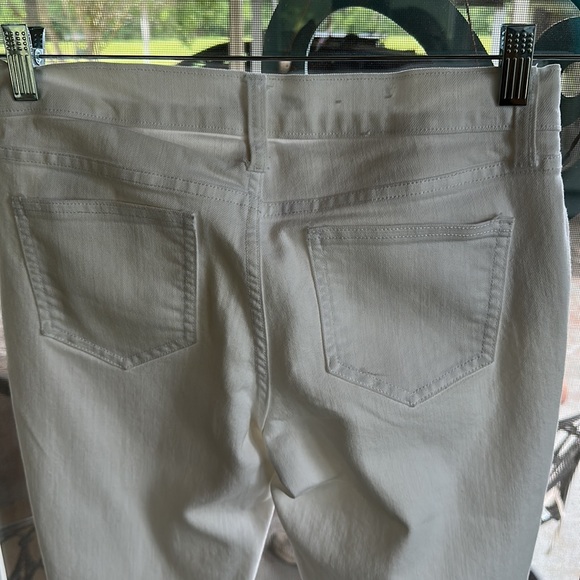 Old Navy The Flirt White Skinny Distressed Jeans - Picture 6 of 10